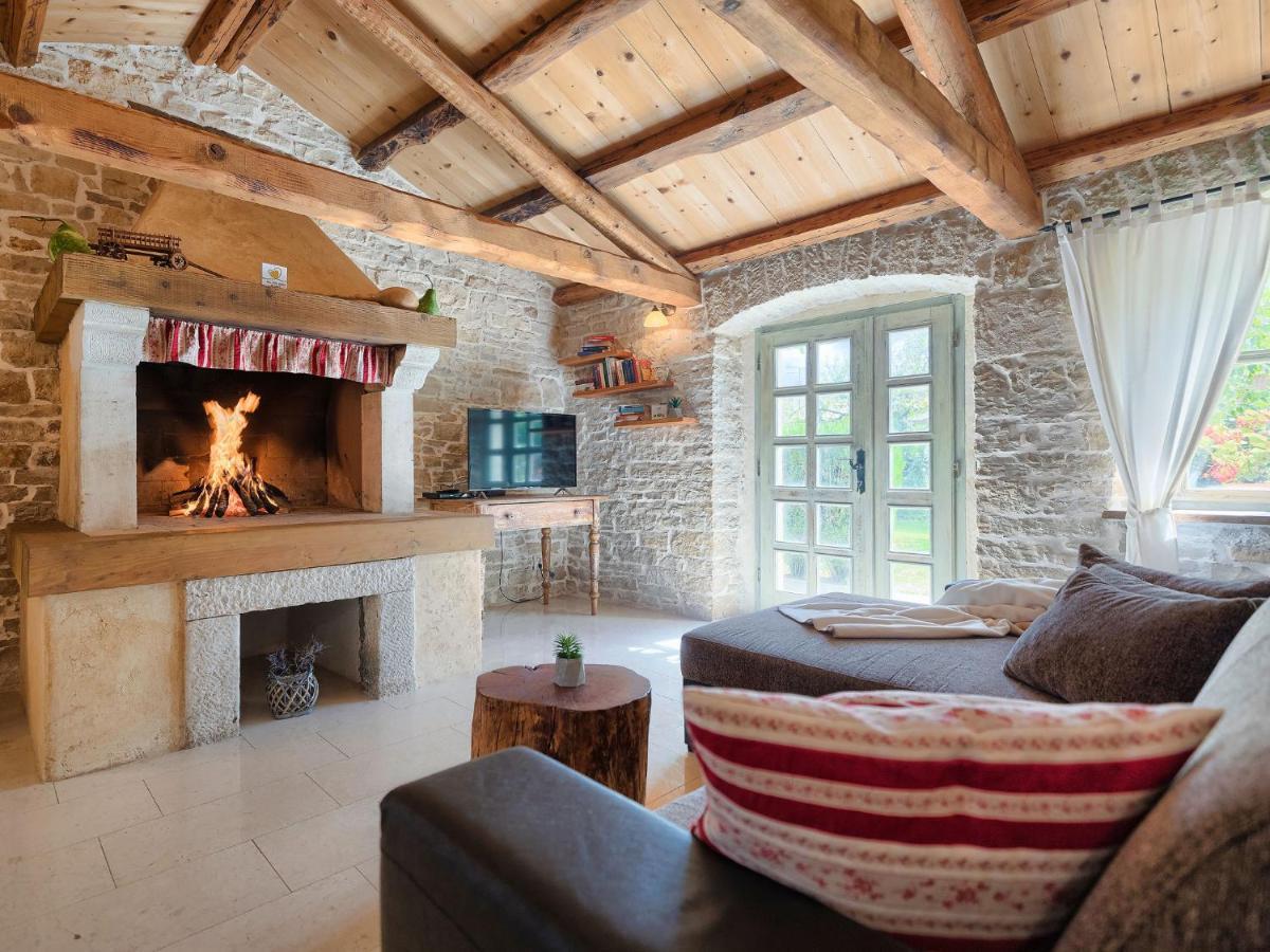 Holiday Home Hrelja - Roj418 By Interhome Zminj Bagian luar foto