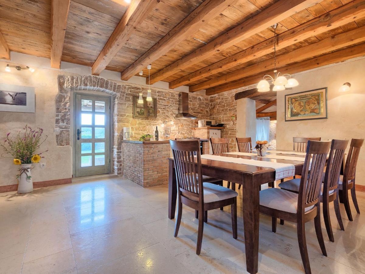 Holiday Home Hrelja - Roj418 By Interhome Zminj Bagian luar foto
