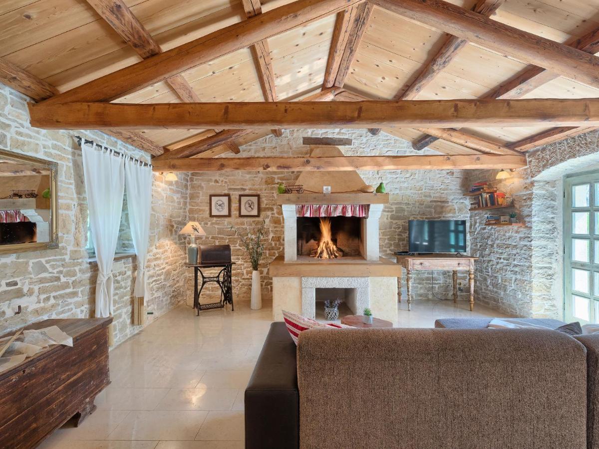 Holiday Home Hrelja - Roj418 By Interhome Zminj Bagian luar foto